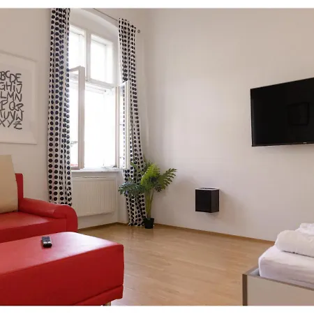 Sweet 3Br Shared Apt Near Wiener Stadthalle & Central Exterior photo