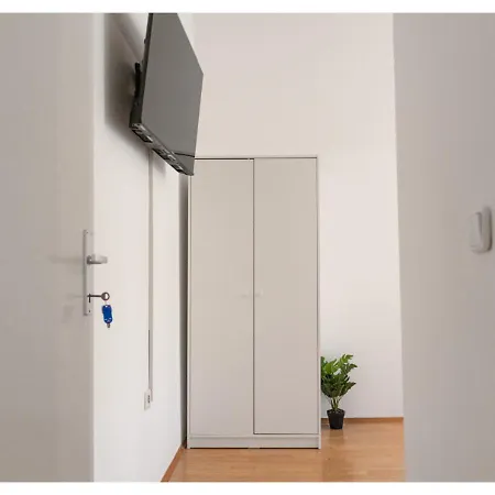 Sweet 3Br Shared Apt Near Wiener Stadthalle & Central Exterior photo
