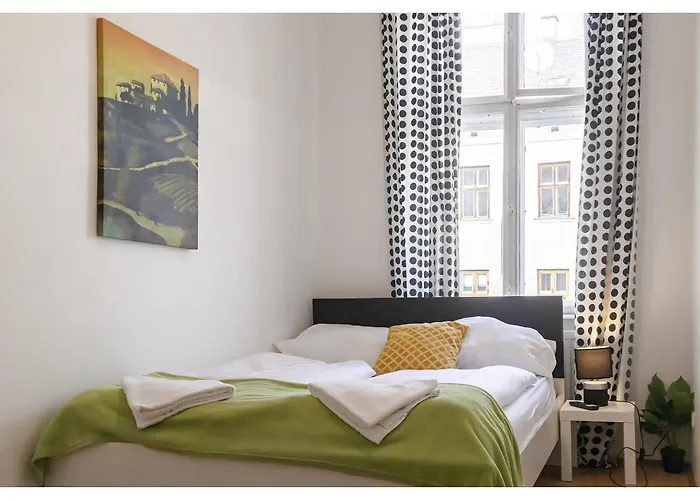 Sweet 3Br Shared Apt Near Wiener Stadthalle & Central